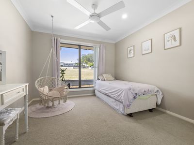 33 Kingaree Place, King Creek