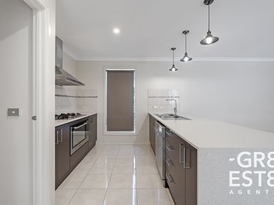 43 Merritt Avenue, Cranbourne West