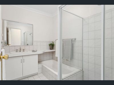 6/110 Woodrow Avenue, Dianella