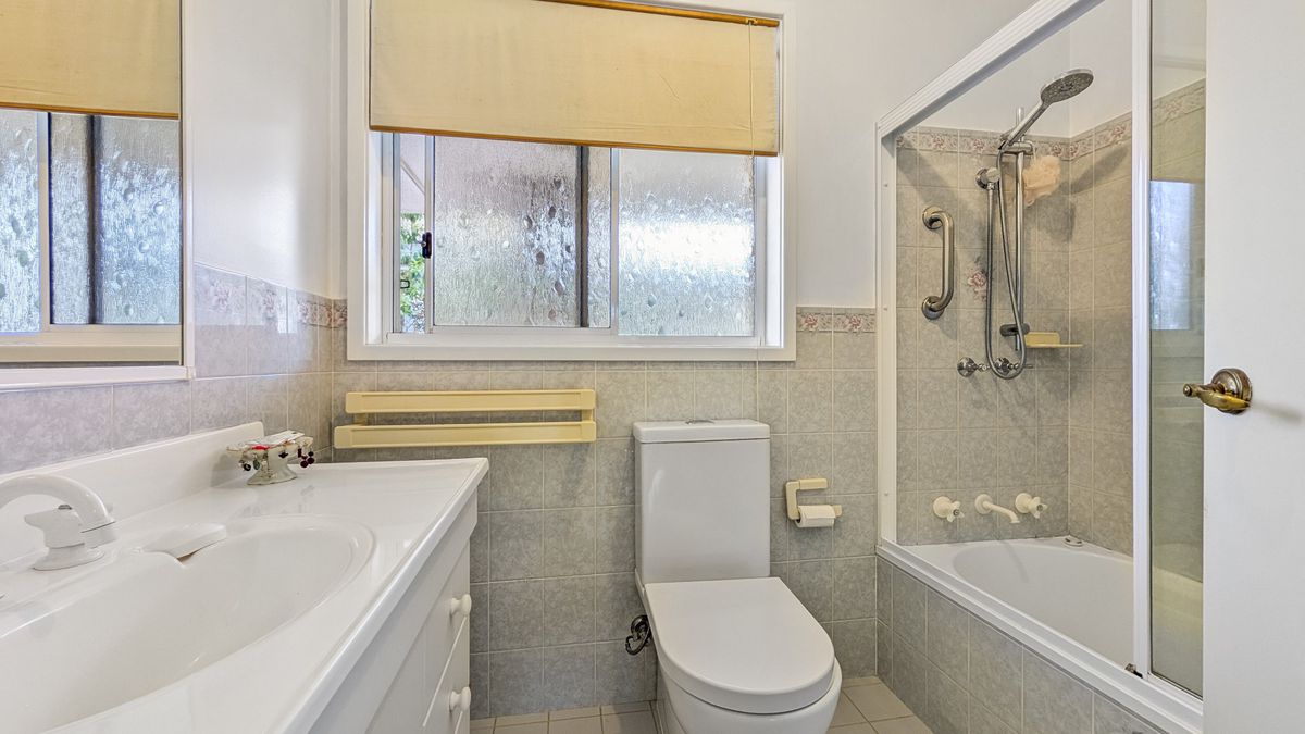 12 Haddrill Parade, Dalmeny