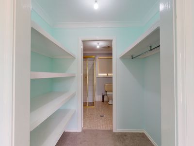 6 Magpie Close, Dubbo