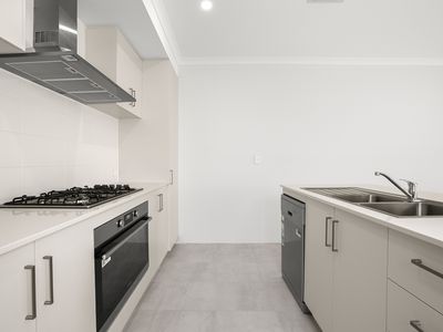 4 Lustre Rd, Baldivis