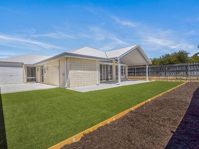 10 St Anthony Avenue, Quinns Rocks