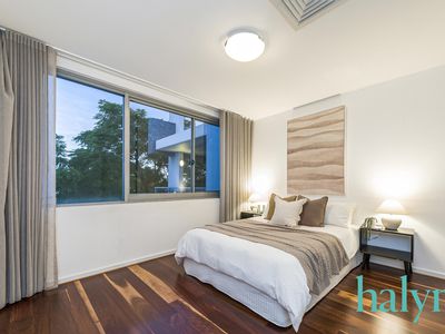 10 / 132 Terrace Road, Perth
