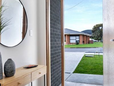 52B Forest Avenue, Newton