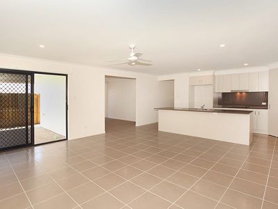 40 Stone Crescent, Caloundra West