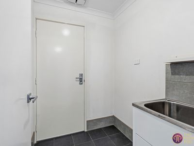 18 Fenchurch Drive, Hilbert