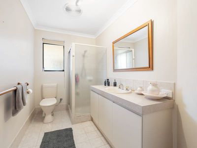 5 Amarina Close, Kenwick