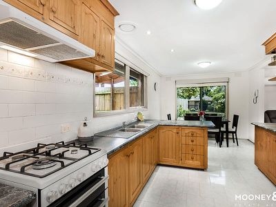 8 Cochrane Street, Cranbourne