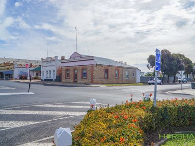 31-33 Federal Street, Rainbow