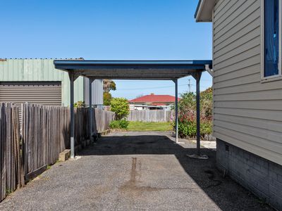 18 Cook Crescent, Mayfield