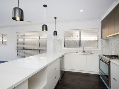 28 RUTHVEN CIRCUIT, Wodonga