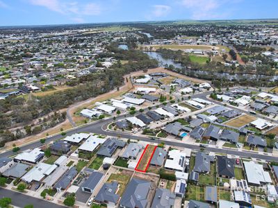 1/10 Dellar Crescent, Horsham