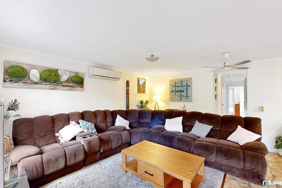 11 Pine Avenue, Tewantin