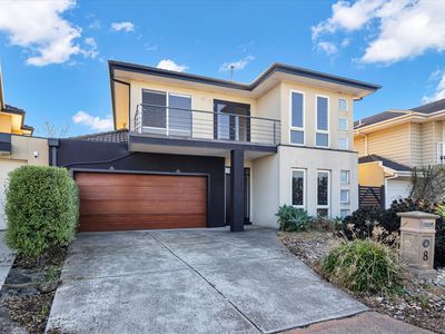 8 EAGLEVIEW PLACE, Point Cook