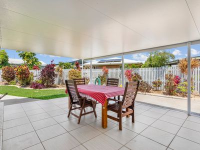 8 Winifred Court, Ooralea