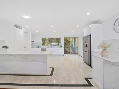18 The Esplanade, North Arm Cove