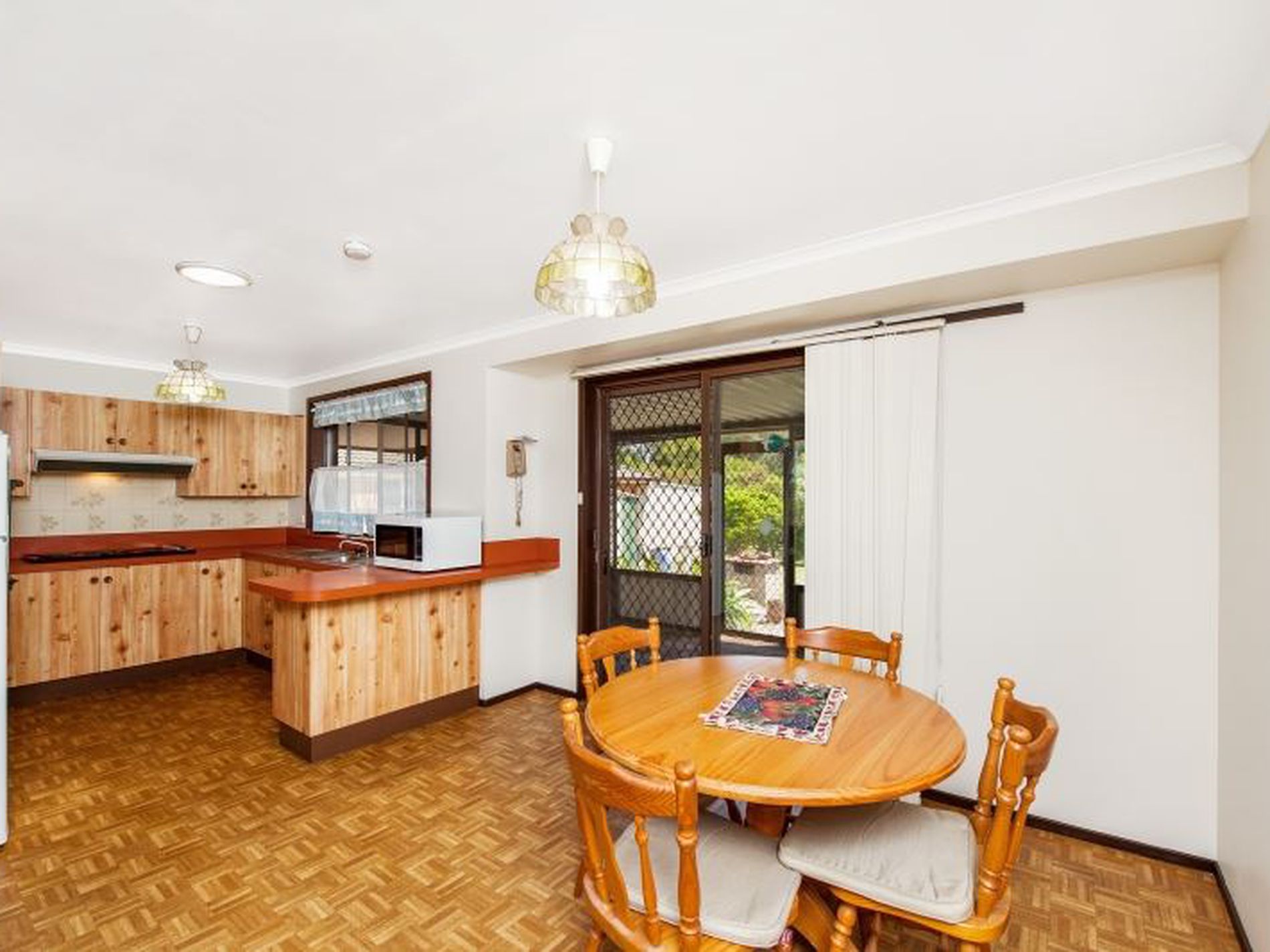 81 Cornfield Parade, Fishermans Paradise