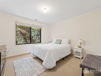 2 / 227 Outlook Drive, Dandenong North