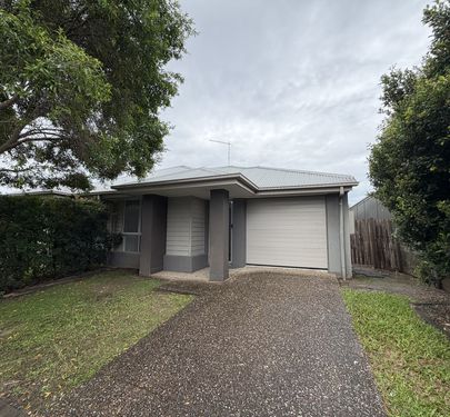 1 / 7 Scobie Street, Pimpama