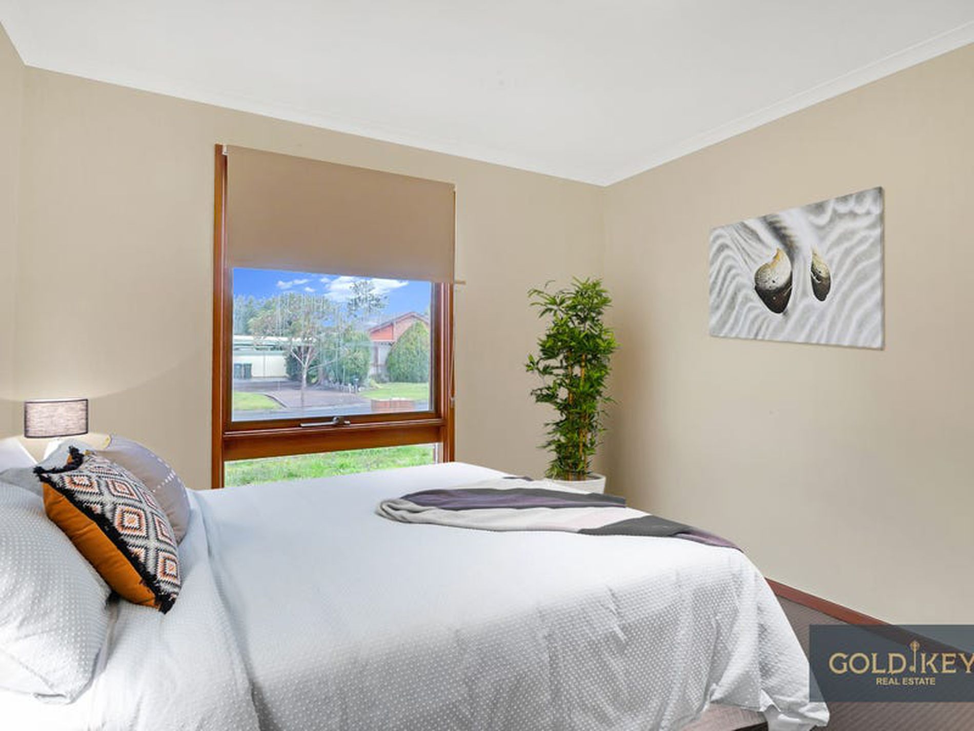 5 / 1 Bayview Crescent , Hoppers Crossing