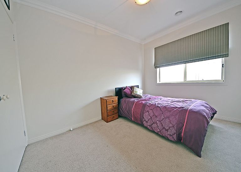 3 Sanford Court, Portland