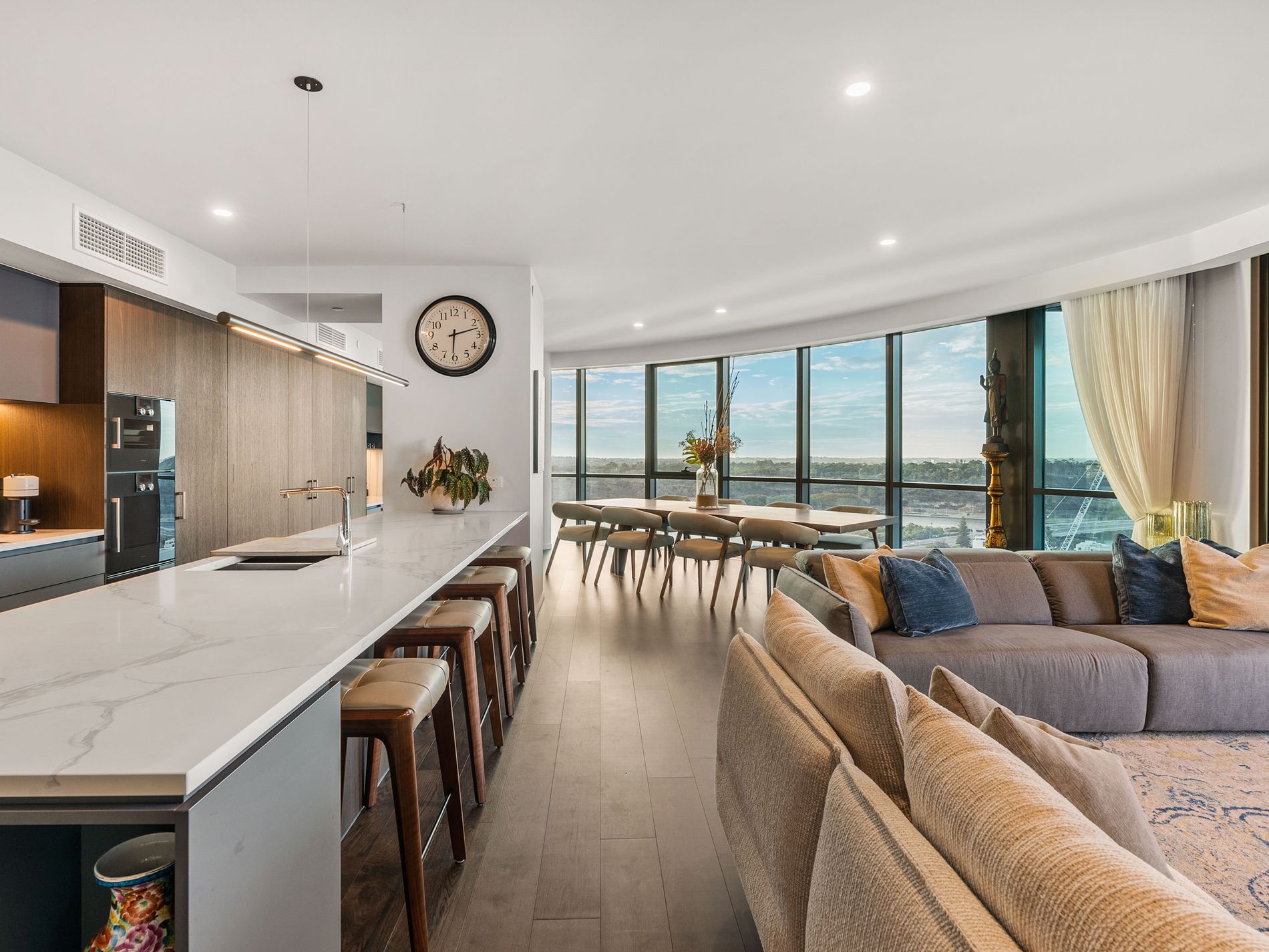 3303 / 99 Mill Point Road, South Perth