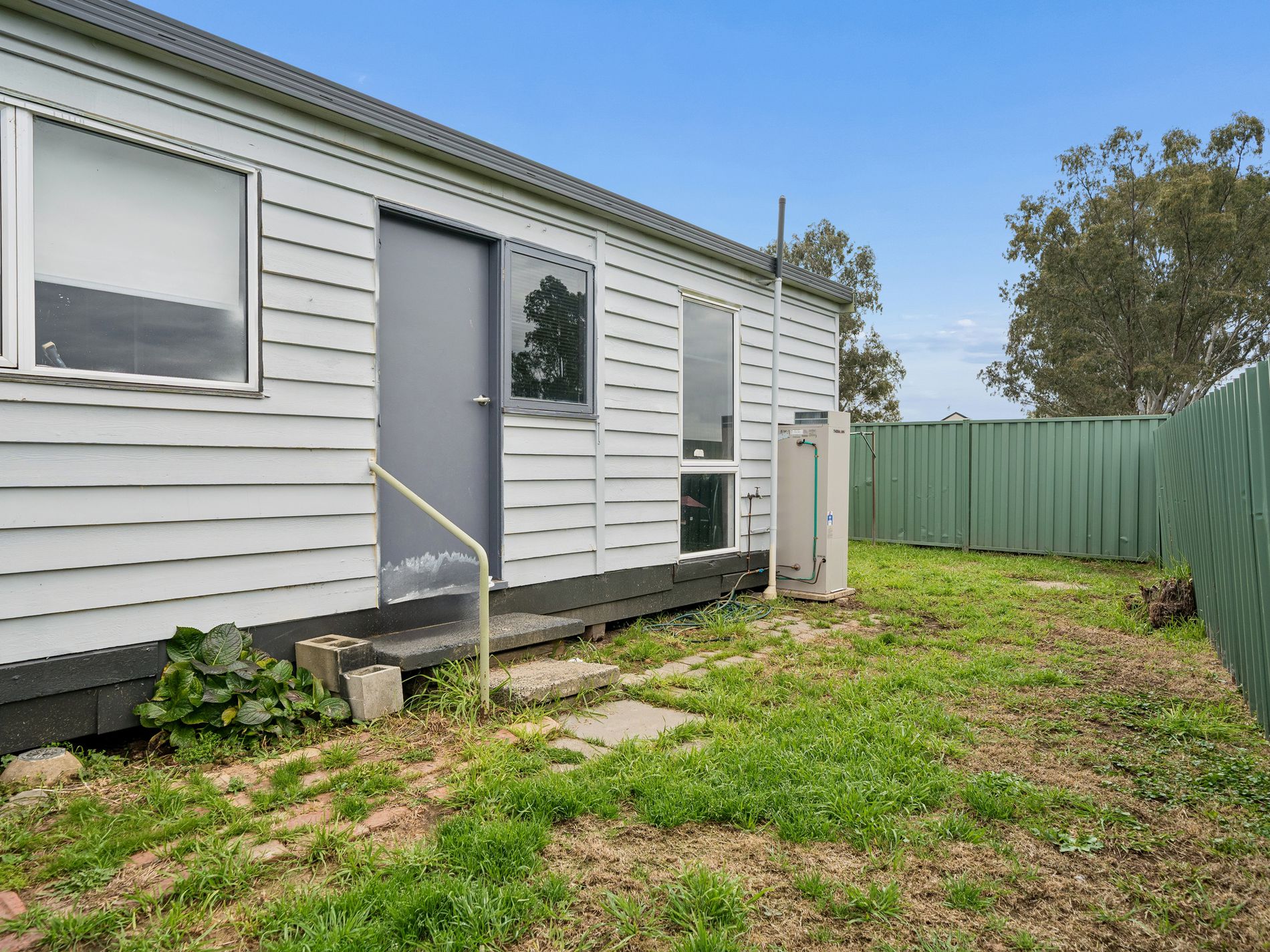 11 / 2-6 Albert Street, Seymour