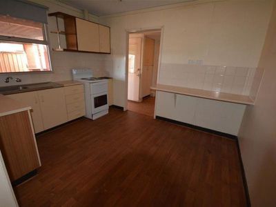 35 Boorthanna Crescent, Newman