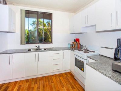 10 / 8 Macquarie  St, Wollongong