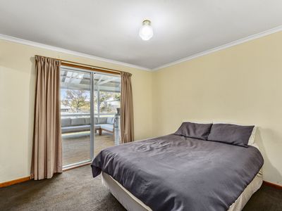 5 Wentworth Street, Beachport