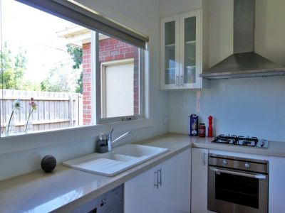 2 / 37 Colin Road, Oakleigh South