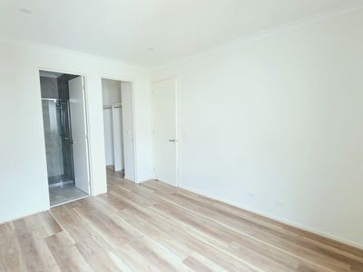 8 Lord Street, Thornhill Park