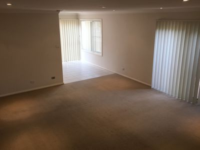 2 / 16 Seymour Drive, Flinders