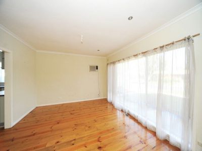 15 Yandong Street, White Hills