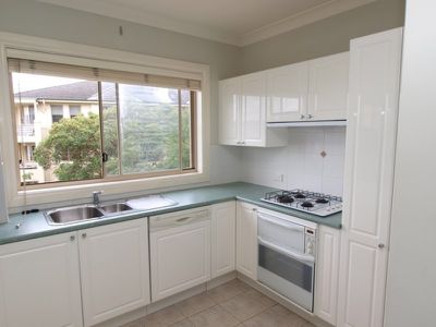 16 / 3 Blackwall Point Road, Abbotsford