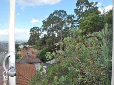 1 Vista Avenue, Farmborough Heights