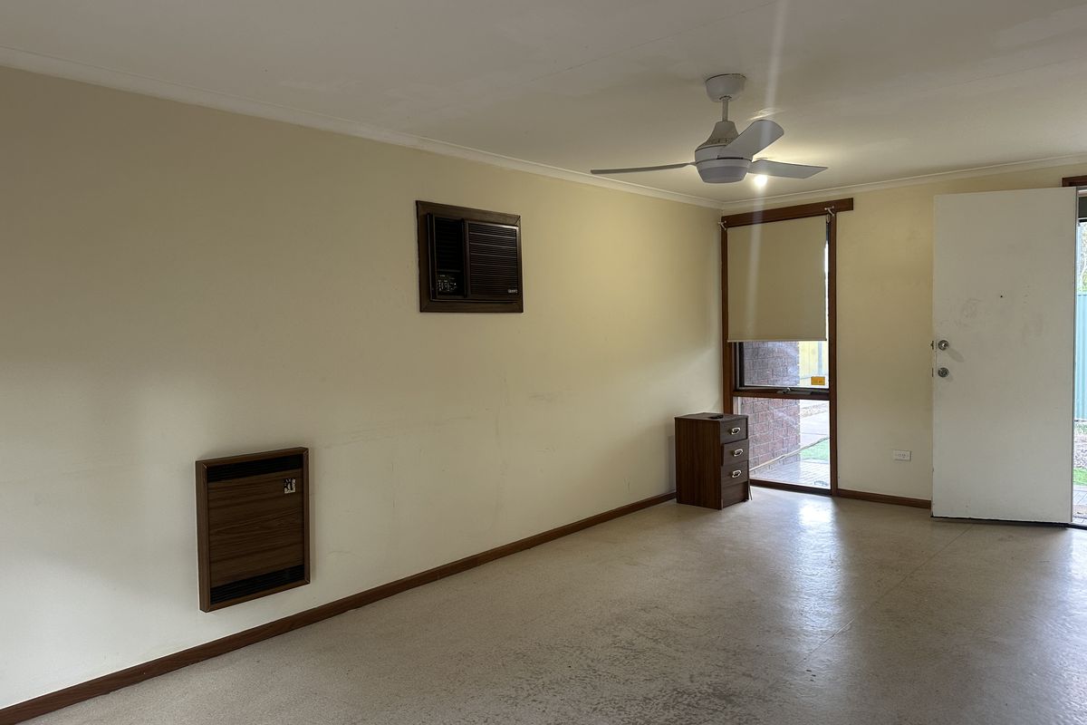 22 Kennion Crescent, Para Hills West