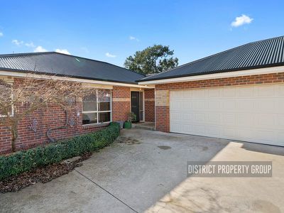 2 / 10 Redgum Drive, Mansfield