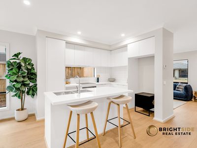 15 Guisard Way, Clyde North