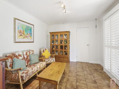 42 Christopher Crescent, Lake Haven