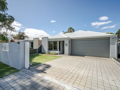 9B Towton Street, Redcliffe