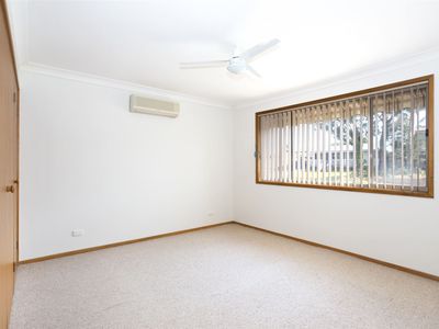 20 Torquay Drive, Lake Tabourie