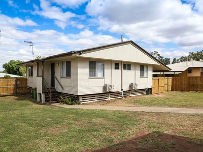 6 Sinnott Court, Moranbah