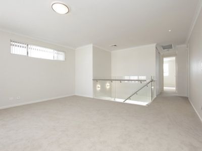 5 Grasstree Way, Churchlands