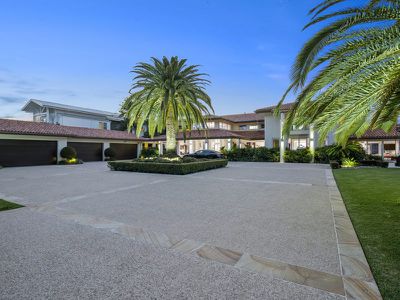 249-255 Monaco Street, Broadbeach Waters