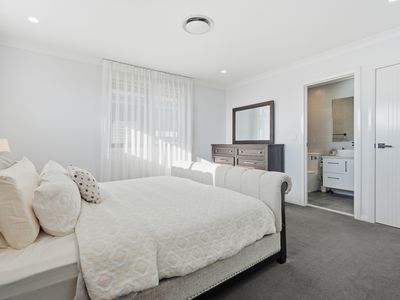 6 Marsdenia Avenue, Marsden Park
