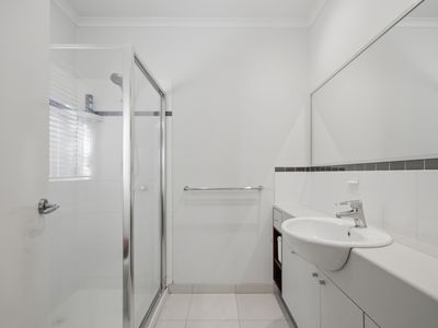 4B James Court, Sale