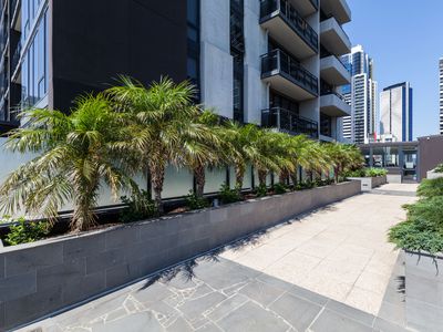 1307 / 63 Whiteman Street, Southbank