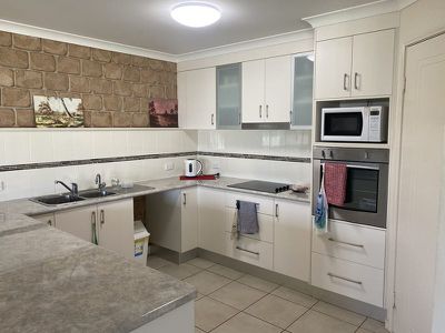 5 David Place, Kingaroy